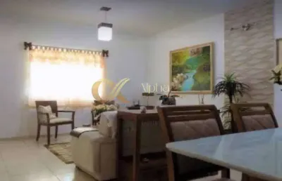 Casa duplex com 4 quartos nas palmeiras, cabo frio - rj.