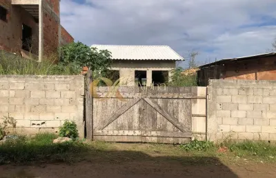 Casa em construção no sítio guriri, com 2 quartos (1 suíte)