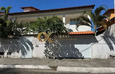 Casa com 3 quartos, independente no centro de búzios/rj