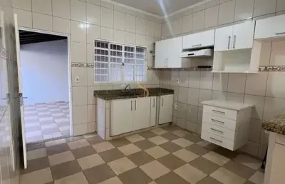 Casa com 3 quartos à venda no Jardim Flórida, Franca 