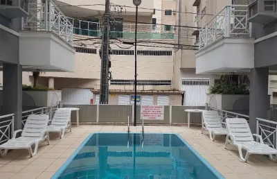 Barbada!!! meia praia a 150m do mar! prédio com piscina! mobiliado
