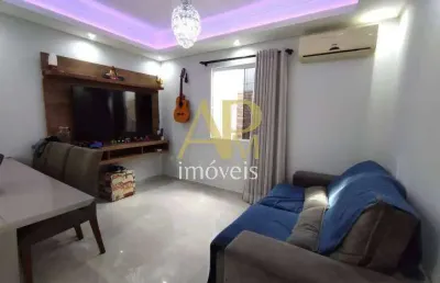 Casa com piscina e reformada, com 2 dormitórios, forquilhas em sj