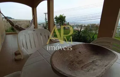 Casa térrea à venda: 4 dorm (1 suíte), 650m², vista mar livre em biguaçu