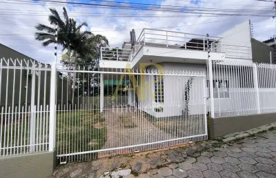 Casa à venda na agronômica com 139m² construídos em florianópolis