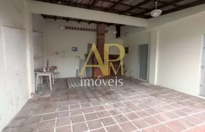 Terreno + edícula à venda: 300m², 200 metros do mar - praia da fora