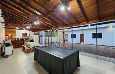 Casa à venda na praia de fora com 03 dormitórios e área de 450m²