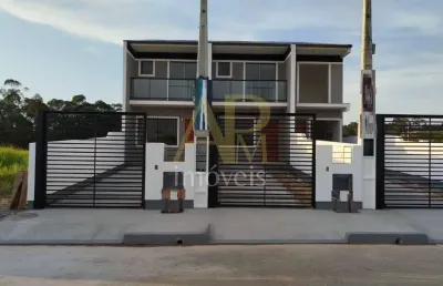 Sobrado em fase inicial à venda na nova sj: 2 suítes e passagem