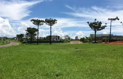Terreno em condomínio fechado à venda na avenida armando mário tozzi, s/n, centro, jaguariúna por r$ 640.000
