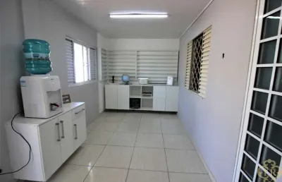 Casa com 4 quartos e 2 salas comerciais no bairro urano, são josé dos pinhais