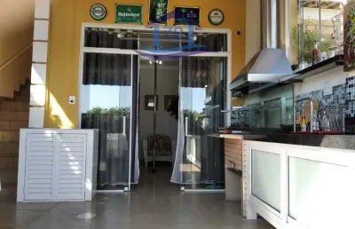 Casa incrível em cotia  em ótimo condomínio - km 31 da raposo  tavares.