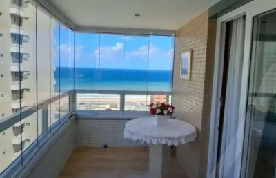 Apartamento com 2 quartos e 1 suíte vista mar com varanda e total infraestrutura em armação andar alto
