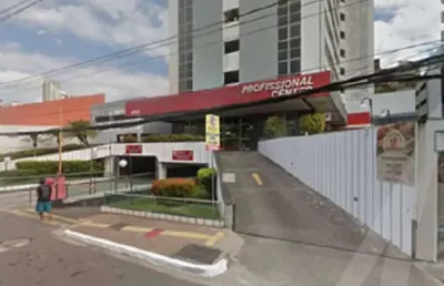 Sala comercial na avenida antônio carlos magalhães no edifício profissional center para venda