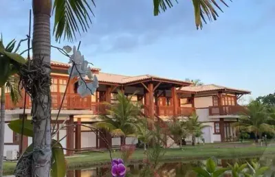 Village na praia do forte para venda com 2 quartos no térreo mobiliado condomínio fechado com infraestrutura