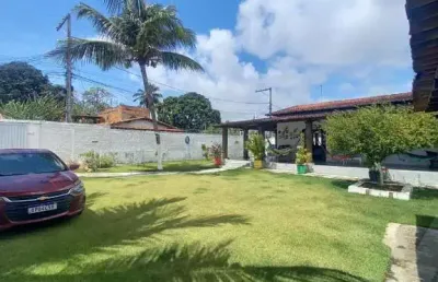Casa solta térrea em rua pública para locação com 3 quartos área verde ampla vagas para 5 carros