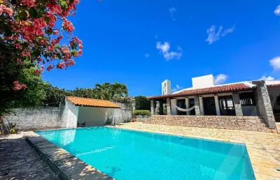Casa solta com 3 quartos e 1 suíte garagem com piscina privativa em condomínio fechado em lauro de freitas para venda