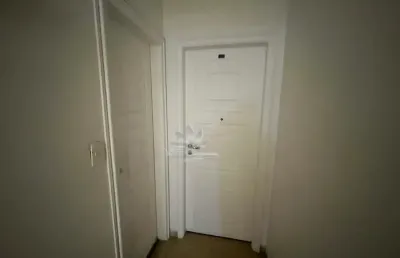 Apartamento silencioso e bem distribuído no coração do leblon!