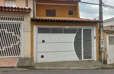Sobrado 3 dormitórios sendo 1 suíte cozinha lavanderia sala ampla varanda em todos os quartos 2 vagas cobertas 2 wc vila aparecida mogi das cruzes