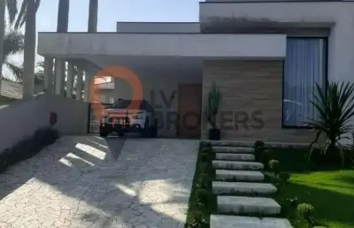 Casa terrea de luxo a venda no arua brisas em mogi das cruzes-sp, bairro aruã: 3 quartos, 2 suítes, 3 salas, 4 banheiros, 4 vagas de garagem, 220m².