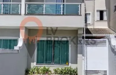 Casa em condomínio à venda em suzano-sp, jardim vitória: 3 quartos, 1 suíte, 2 salas, 3 banheiros, 2 vagas, 128m²!