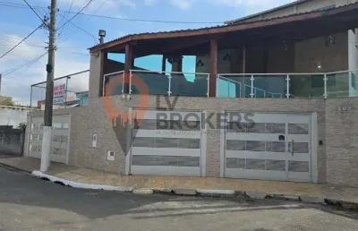 Casa à venda em suzano-sp, jardim quaresmeira: 5 quartos, 1 suíte, 5 banheiros, 3 vagas - 300m² de área. venha conferir!