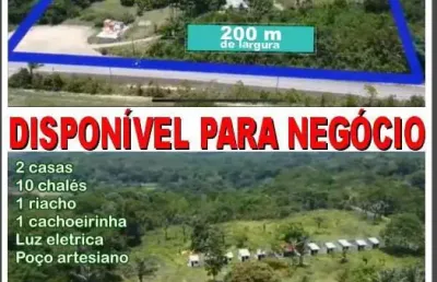 Lindo sitio com 400 mil metros quadrados na beira da estrada  oportunidade de um bom investimento