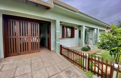 Casa com 3 quartos à venda na Zona Nova, Tramandaí 