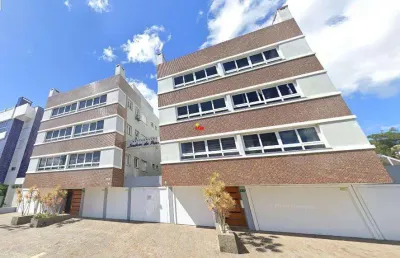 Apartamento de 02 dormitórios no centro de tramandaí!