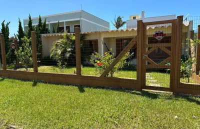 Casa com dois terrenos excelente localização em imbé