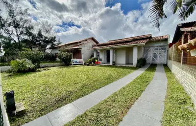 Casa com 3 quartos à venda na Zona Nova, Tramandaí 