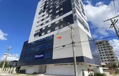 Excelente apartamento no centro de tramandaí, com vista para o mar!
