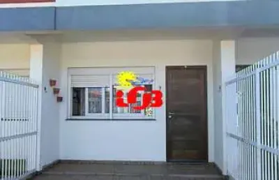 Casa com 2 quartos à venda na Zona Nova, Tramandaí 