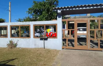 Casa à venda em ótima região de moradores - balneário albatroz/imbé