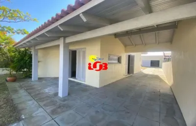 Casa a venda no centro de imbé próxima de tramandaí e do guia corrente!
