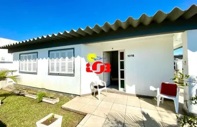 Casa com 5 quartos à venda na Zona Nova, Tramandaí 