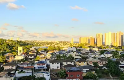 Oportunidade única em patamares – casa espetacular com vista mar total!