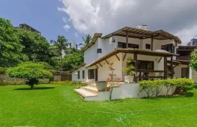 Casa em condomínio fechado com 4 quartos para alugar no Federação, Salvador 