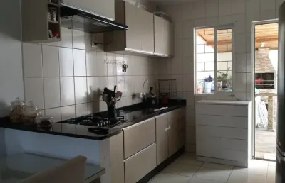 Casa em condomínio fechado com 2 quartos à venda na Rua Lótus, Campina da Barra, Araucária