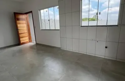 Linda casa no porto das laranjeiras dentro de condominio com apenas 3 casas