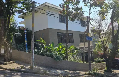 Casa com 3 quartos para alugar na Rua Engenheiro Mário Pamponet, Vila Madalena, São Paulo
