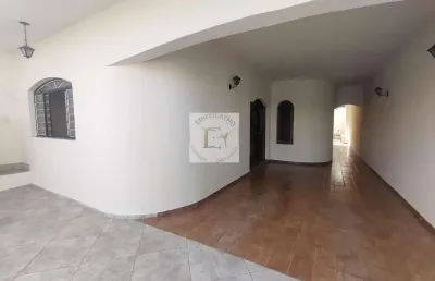 Sobrado para locação em pindamonhangaba, são benedito, 4 dormitórios, 1 suíte, 2 banheiros, 2 vagas
