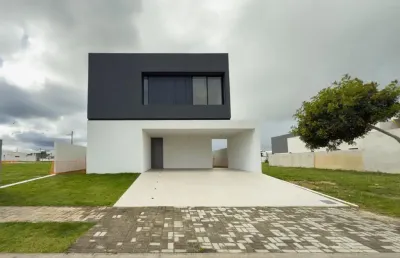 Casa a venda 4 suite sendo uma suite master com closet  220 m2 área construída