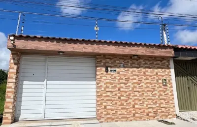 Oportunidade em nova caruaru!  casa à venda em excelente localização no bairro nova caruaru. imóvel com terreno de 6x30m, ideal para quem busca conforto, espaço e  praticidade