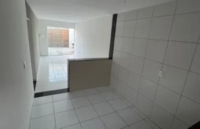 Vendo casa com escritura no bairro nina liberato com 2 quartos