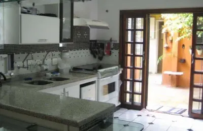 Casa com 3 quartos à venda na Rua Ibituruna, Saúde, São Paulo