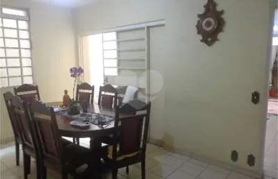 Casa com 3 quartos à venda na Rua Gaivota, Moema, São Paulo