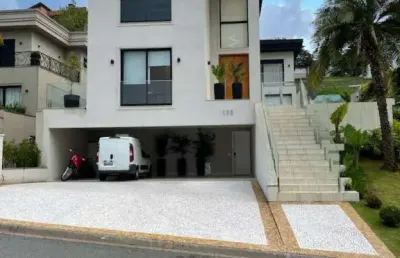 Casa totalmente mobiliada e decorada para venda e locação no condomínio residencial gênesis 2,