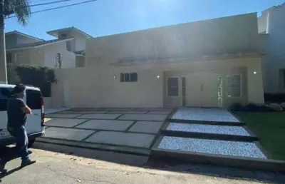 Casa mobiliada à venda no residencial marina guarujá