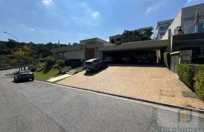 Casa em condomínio fechado com 4 quartos para alugar na Alameda Trebbiano, Tamboré, Barueri