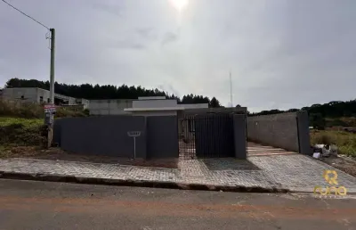 Casa com 3q, 2suítes, 2 vagas e amplo quintal próx. hosp. angelina caron