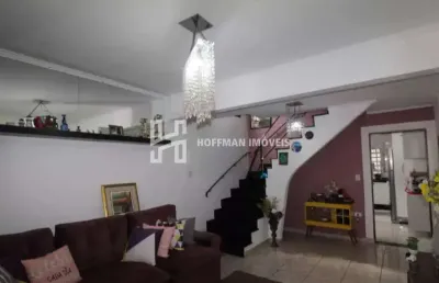 Sobrado com 4 quartos, 2 banheiros, 1 vaga à venda - centro